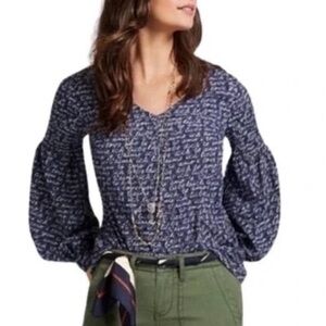 Cabi "I Love You" Long Puff Balloon Sleeve V-Neck Blouse Navy Size Small